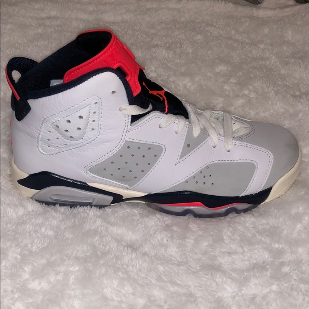 Air Jordan 6 Retro